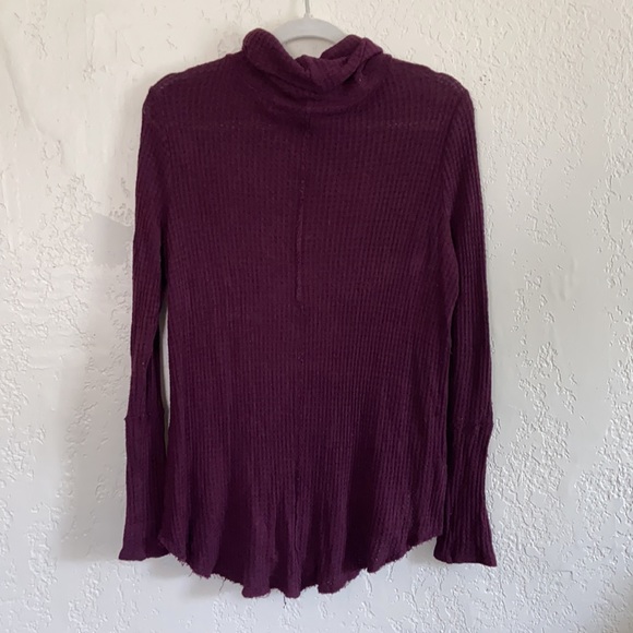 Me to We maroon/purple turtleneck, size small - Picture 2 of 2
